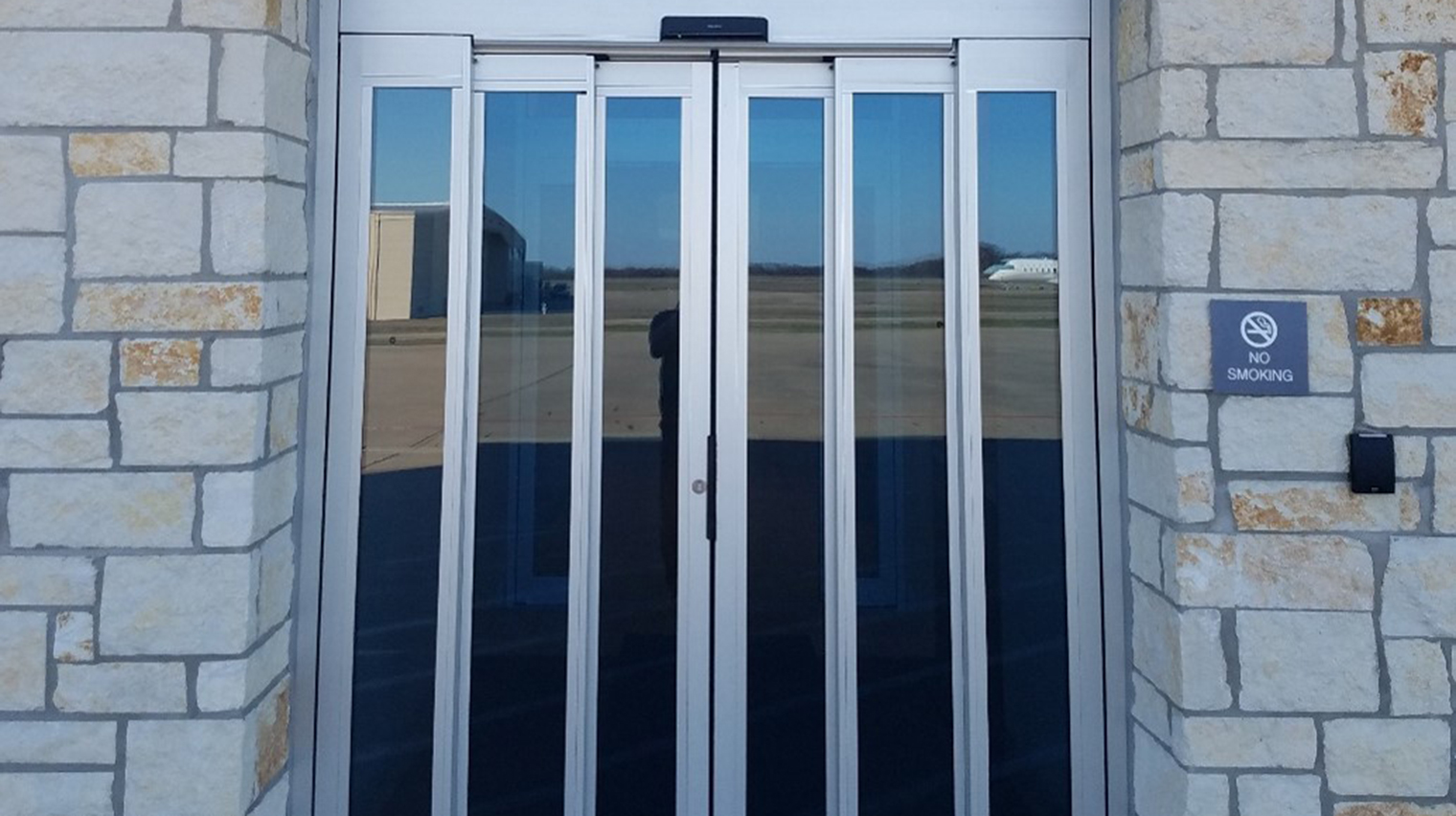 ASSA ABLOY SL500 T67 Automatic Telescopic Sliding Doors